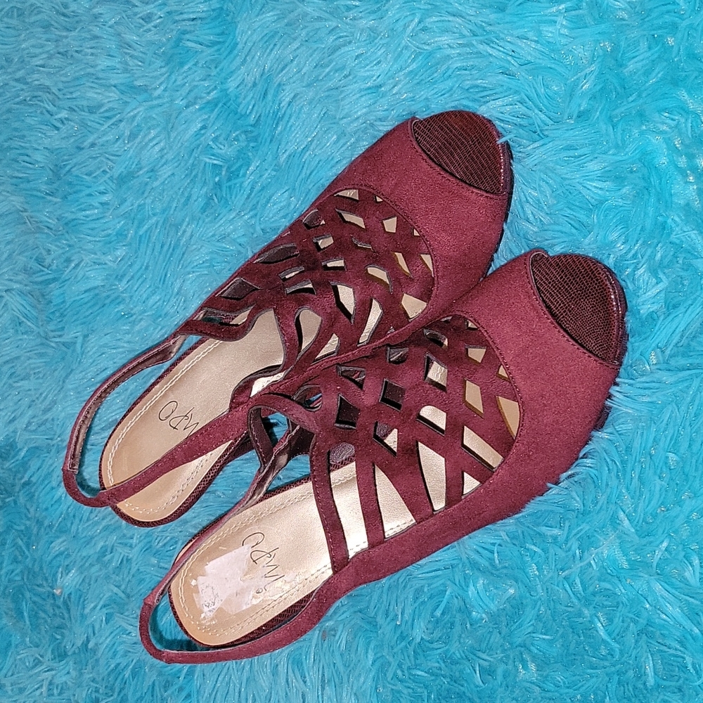 Impo Maroon Heels Size 8.5
